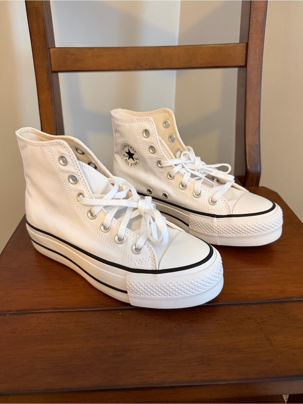 Converse Women’s White Chuck Taylor All Star Lift Hi High-Top Platform Sneakers